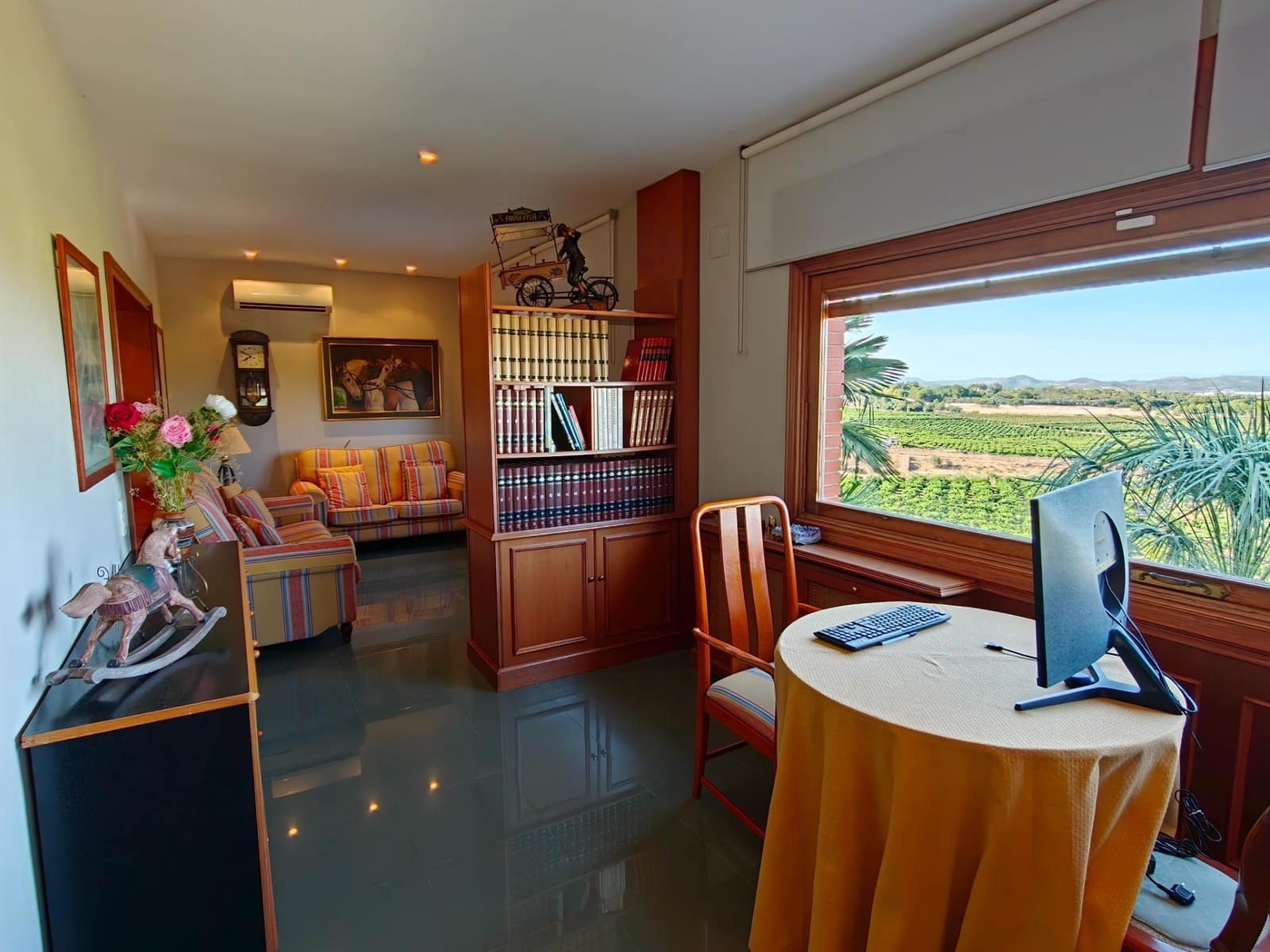 6 Zimmer Villa zu verkaufen in Chiva mit Pool Garage - 775.000 € (Ref: 10109673)