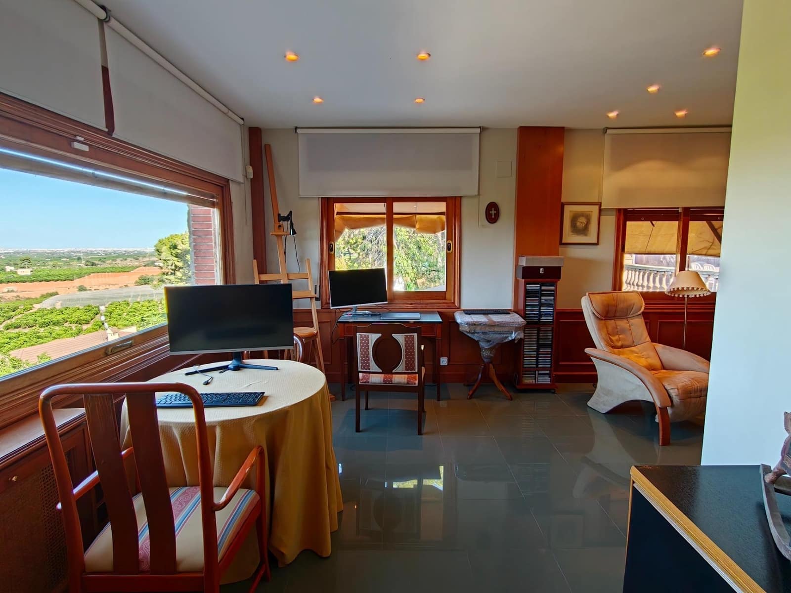 6 Zimmer Villa zu verkaufen in Chiva mit Pool Garage - 775.000 € (Ref: 10109673)