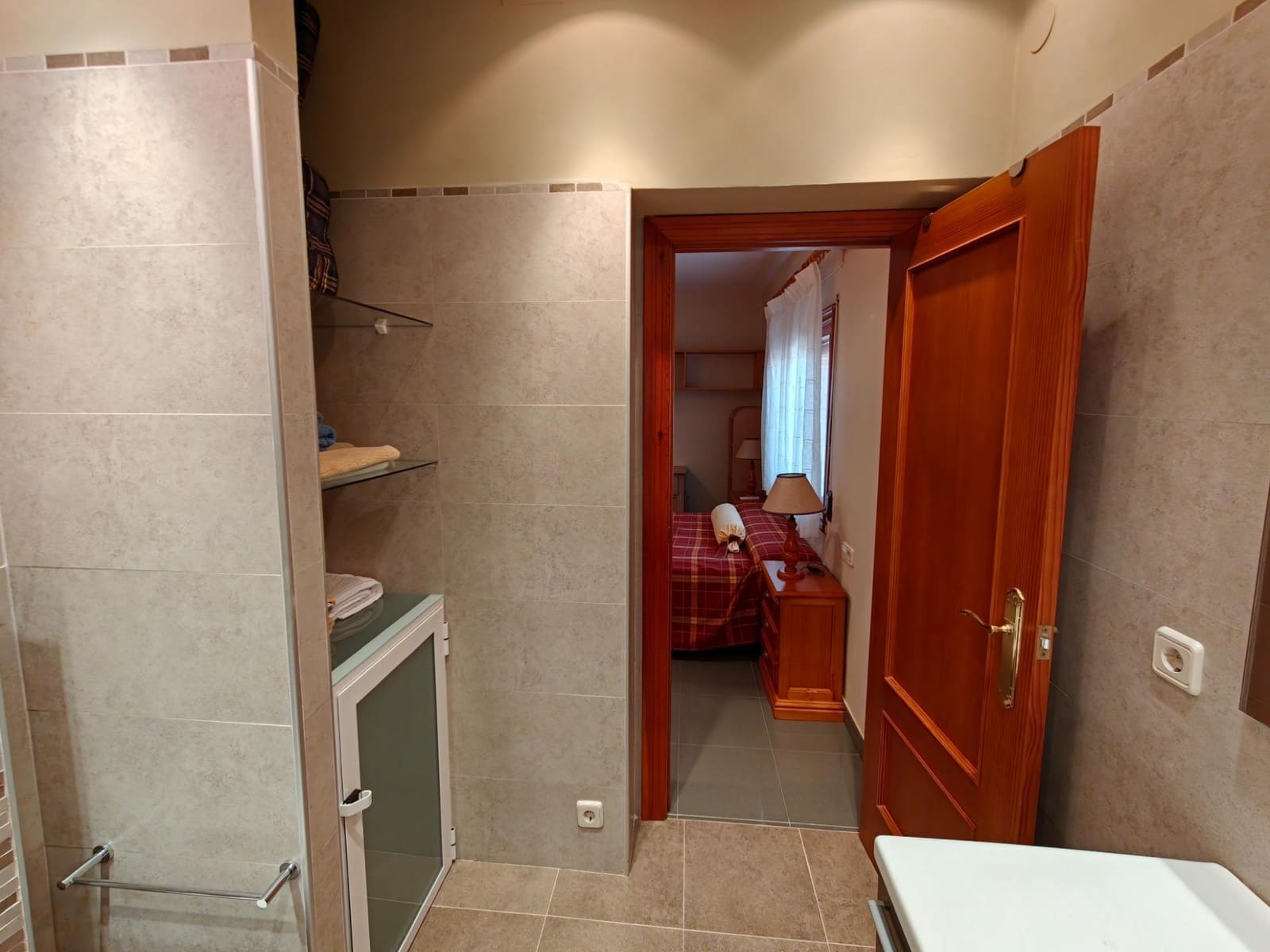 6 Zimmer Villa zu verkaufen in Chiva mit Pool Garage - 775.000 € (Ref: 10109673)