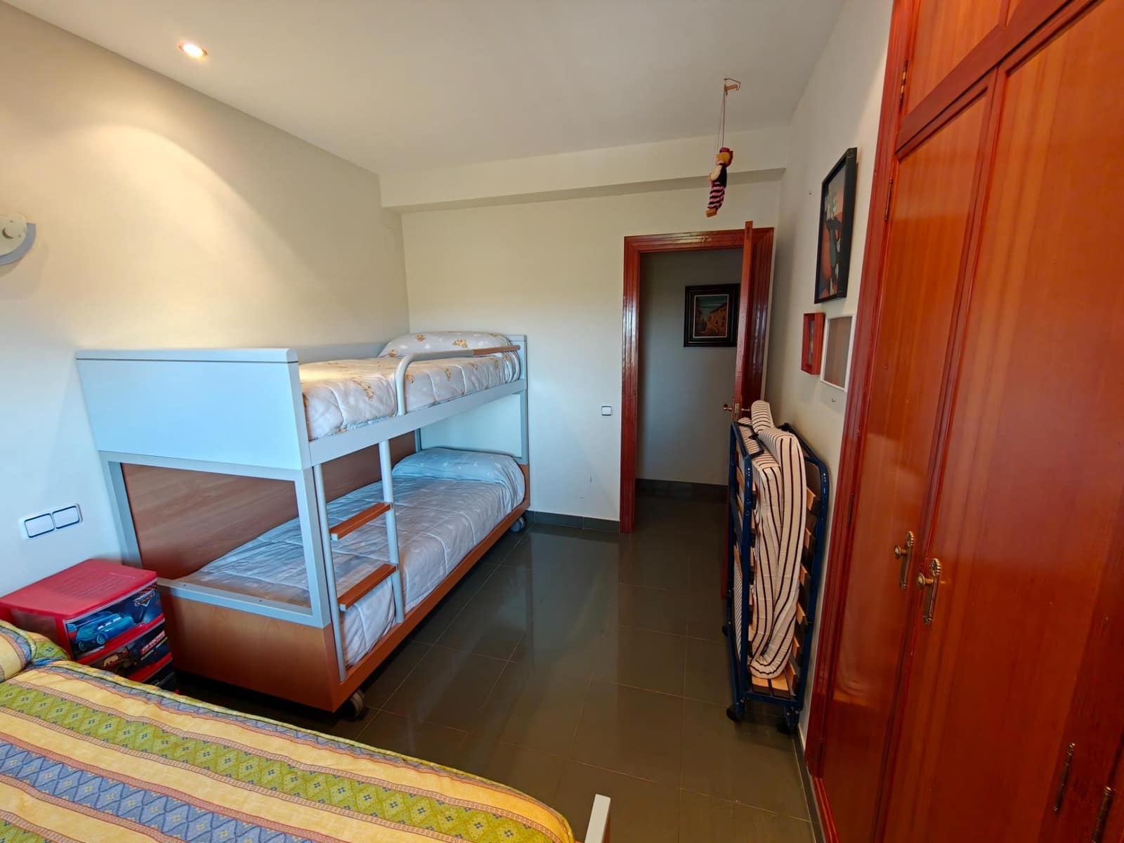 6 Zimmer Villa zu verkaufen in Chiva mit Pool Garage - 775.000 € (Ref: 10109673)