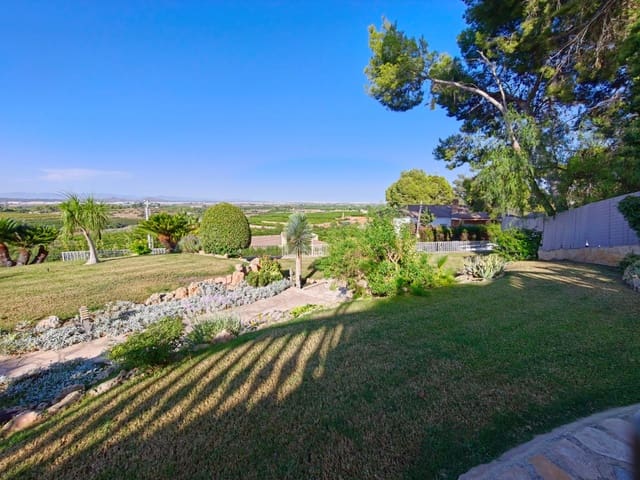 6 Zimmer Villa zu verkaufen in Chiva mit Pool Garage - 775.000 € (Ref: 10109673)