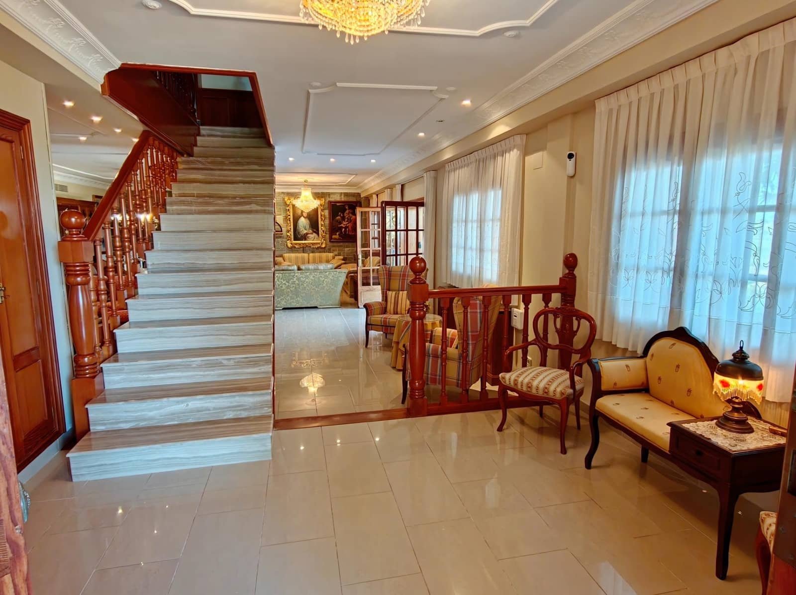 6 Zimmer Villa zu verkaufen in Chiva mit Pool Garage - 775.000 € (Ref: 10109673)