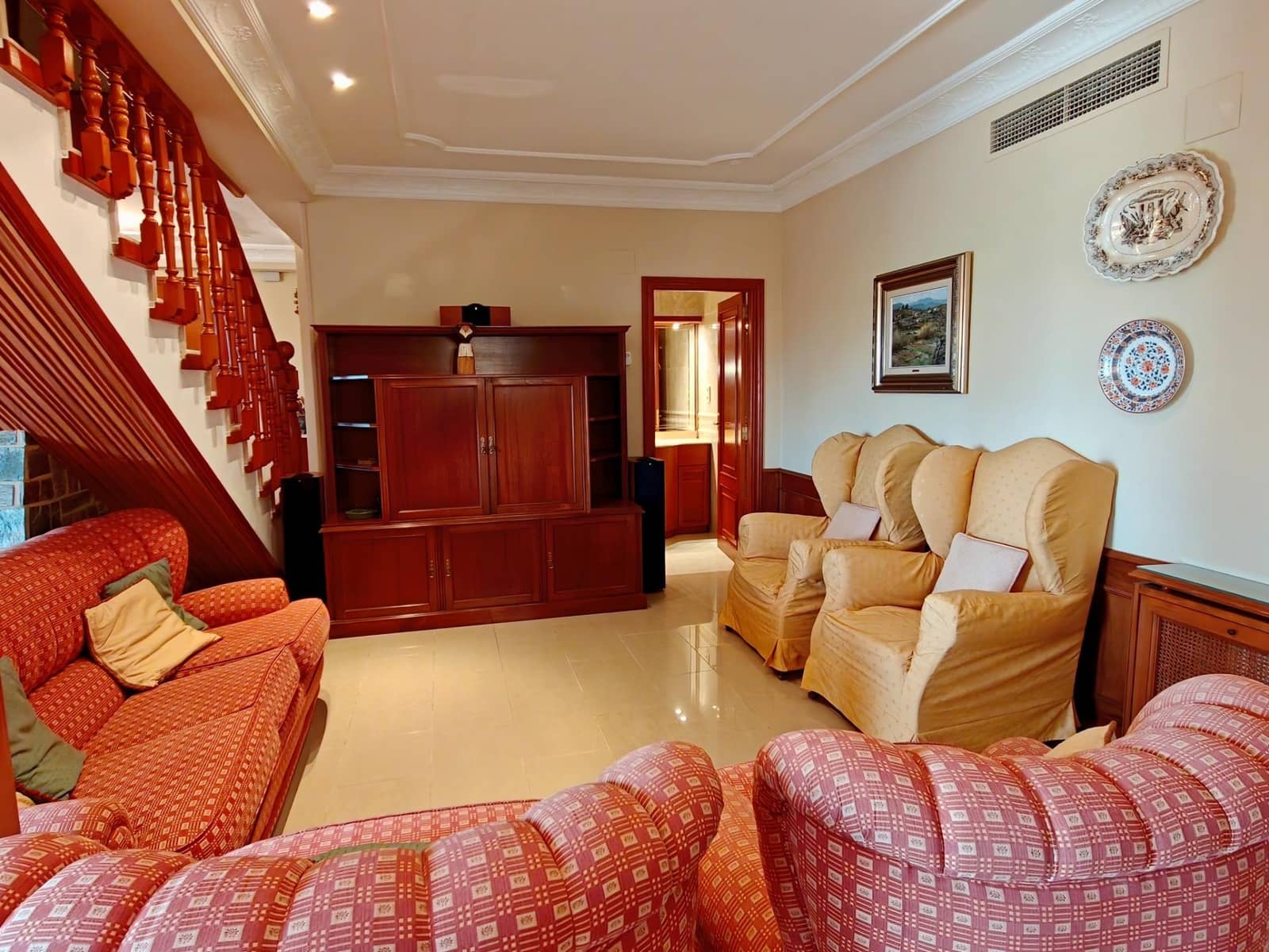 6 Zimmer Villa zu verkaufen in Chiva mit Pool Garage - 775.000 € (Ref: 10109673)