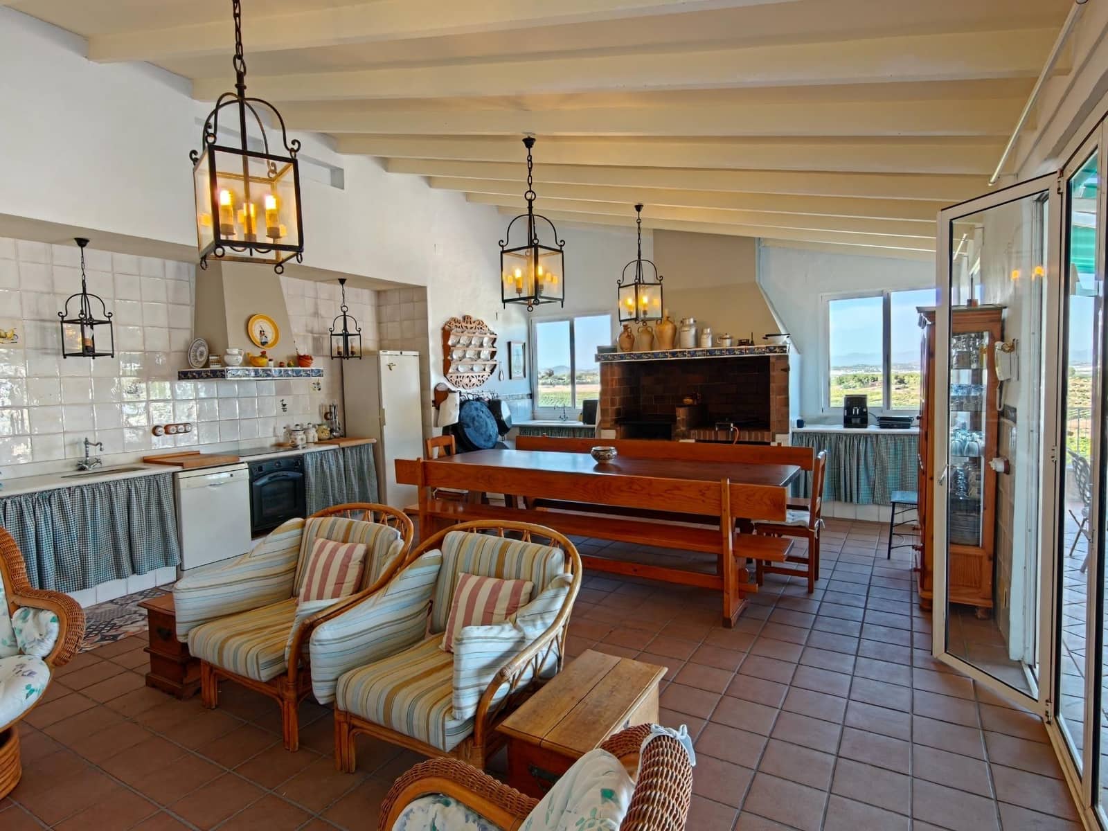 6 Zimmer Villa zu verkaufen in Chiva mit Pool Garage - 775.000 € (Ref: 10109673)