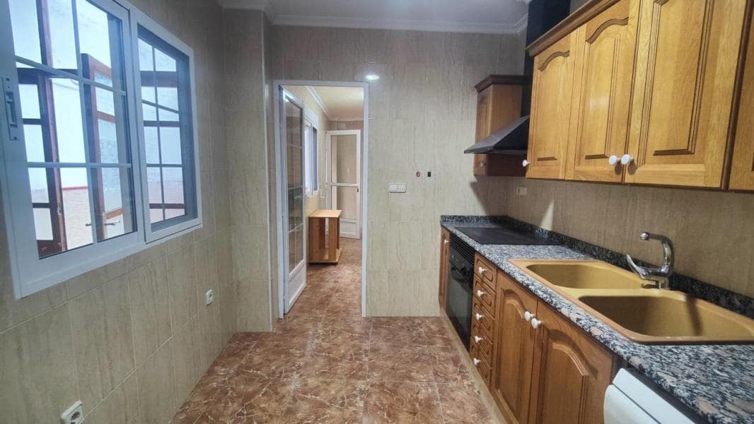 Appartement de 2 chambres à louer à Bunol - 700 € (Ref: 10115862)
