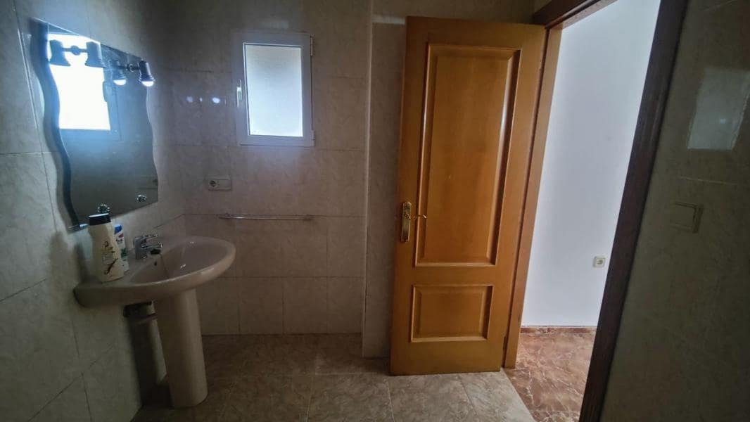 Appartement de 2 chambres à louer à Bunol - 700 € (Ref: 10115862)