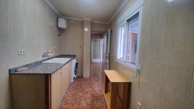 2 soveværelse Lejlighed til leje i Buñol - € 700 (Ref: 10115862)