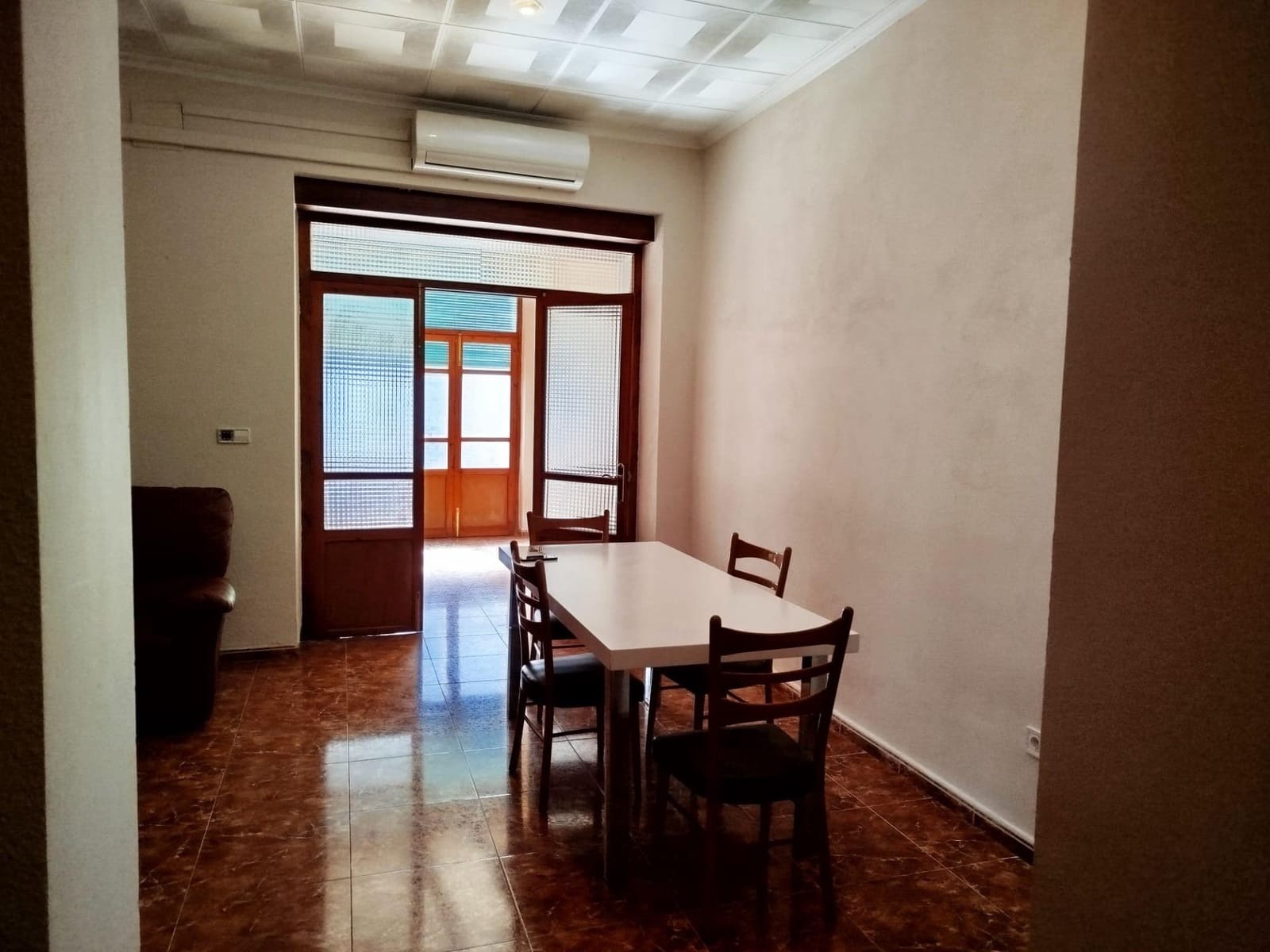 Appartement de 2 chambres à louer à Bunol - 700 € (Ref: 10115862)