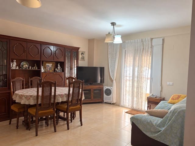 3 Zimmer Wohnung zu verkaufen in Buñol mit Garage - 180.000 € (Ref: 10129435)