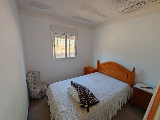3 soverom Finca/Herregård til salgs i Chiva - € 80 000 (Ref: 10131968)