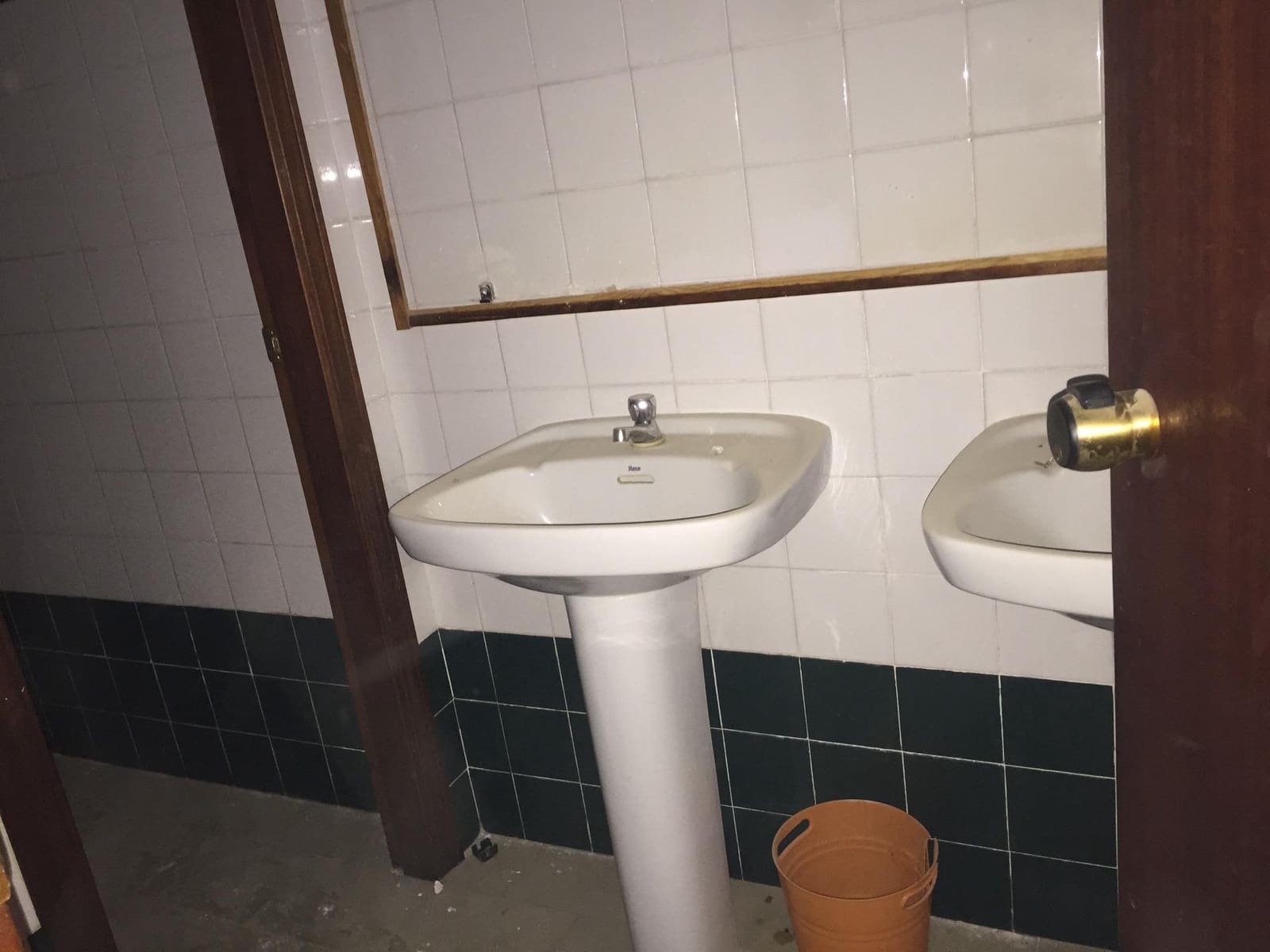 Erhverv til salg i Bunol - € 170.000 (Ref: 8312256)