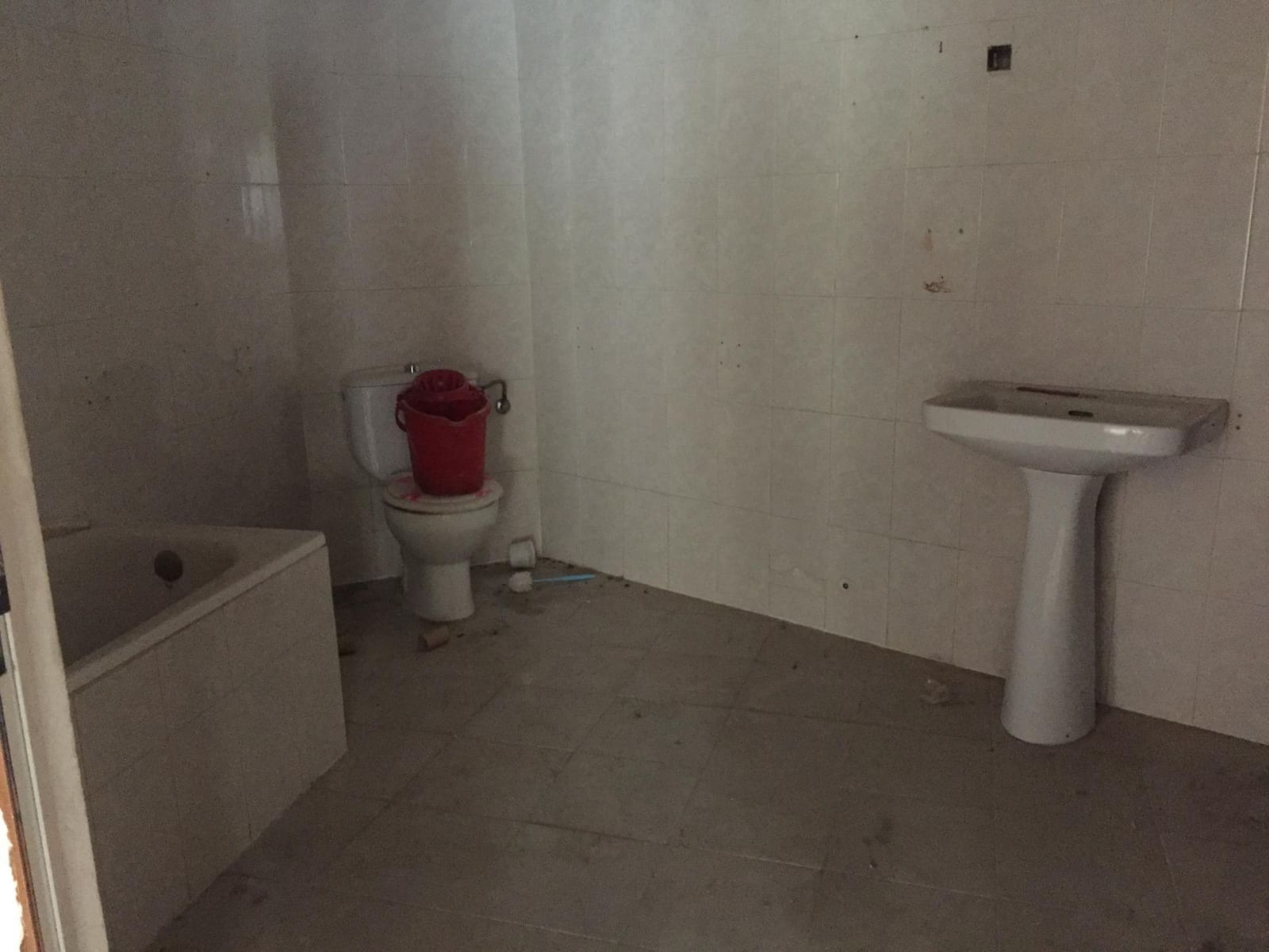 Erhverv til salg i Bunol - € 170.000 (Ref: 8312256)