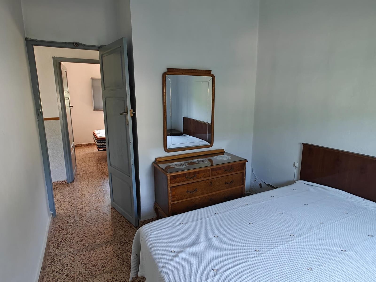 3 soveværelse Villa til salg i Yatova med garage - € 85.000 (Ref: 8312271)