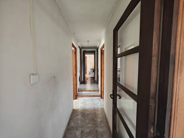 5 soveværelse Villa til salg i Yátova - € 85.000 (Ref: 8312294)