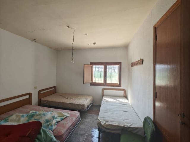 5 soveværelse Villa til salg i Yátova - € 85.000 (Ref: 8312294)