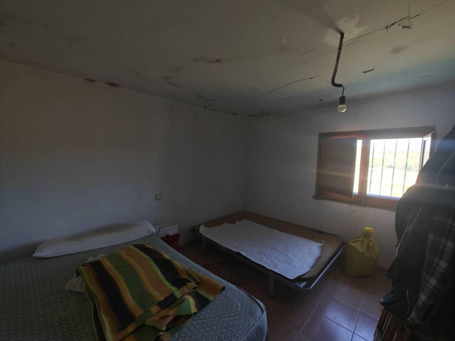 5 soveværelse Villa til salg i Yatova - € 85.000 (Ref: 8312294)