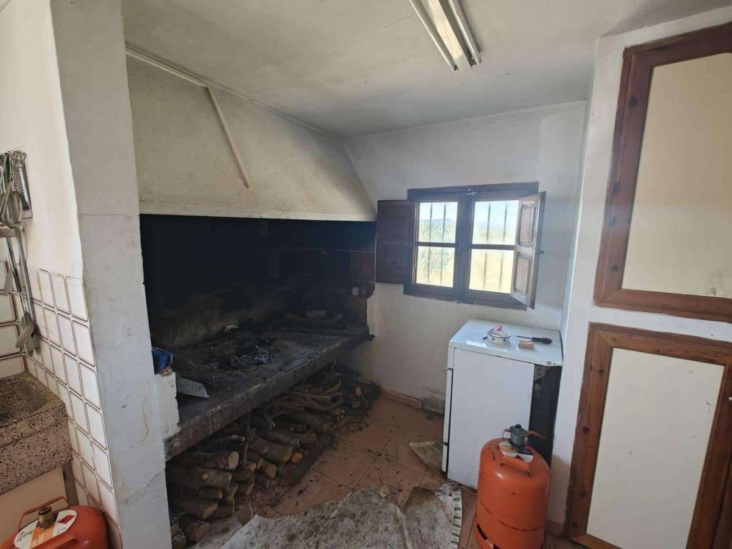 5 soveværelse Villa til salg i Yatova - € 85.000 (Ref: 8312294)