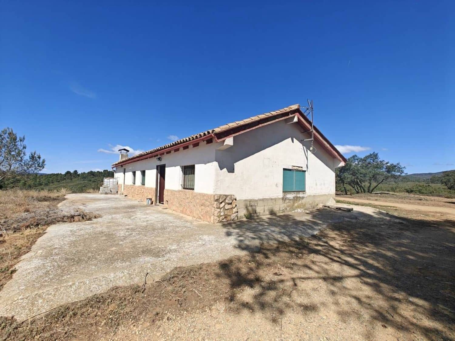 5 soveværelse Villa til salg i Yatova - € 85.000 (Ref: 8312294)