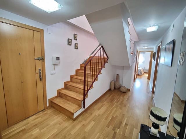 4 chambre Appartement à vendre à Buñol avec piscine garage - 260 000 € (Ref: 8312299)