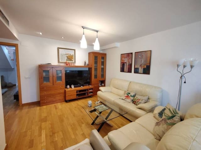 4 chambre Appartement à vendre à Buñol avec piscine garage - 260 000 € (Ref: 8312299)