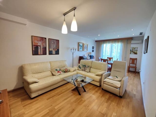 4 slaapkamer Flat te koop in Buñol met zwembad garage - € 260.000 (Ref: 8312299)