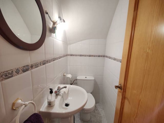 4 bedroom Villa for sale in Aldea del Oro, Cortes de Pallás - € 85,000 (Ref: 8312307)