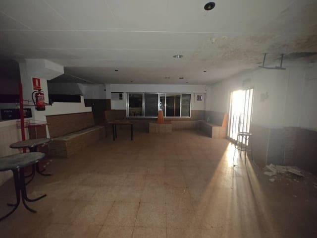 Commercial for sale in Buñol - € 50,000 (Ref: 8312318)