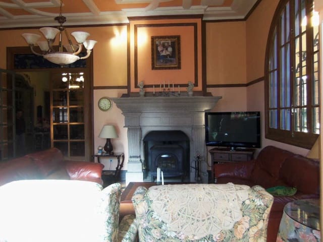 10 soverom Villa til salgs i Buñol med svømmebasseng garasje - € 900 000 (Ref: 8316312)