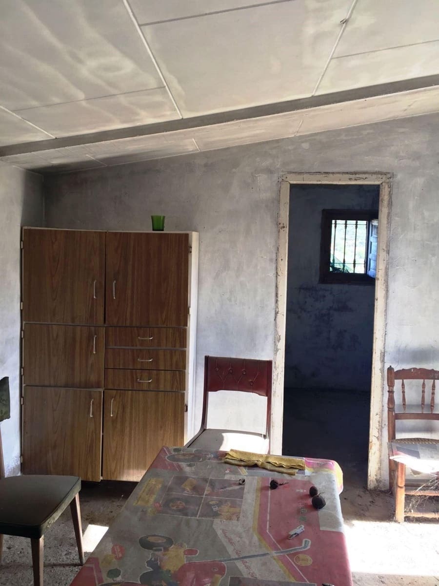 1 soverom Finca/Herregård til salgs i Macastre - € 50 000 (Ref: 8324916)