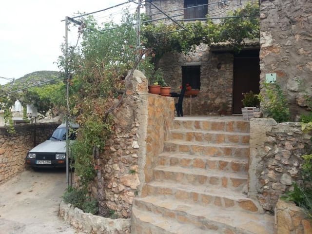3 bedroom Finca/Country House for sale in Cortes de Pallás - € 60,000 (Ref: 8373516)