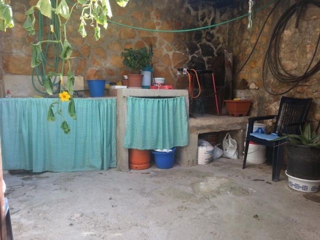 3 bedroom Finca/Country House for sale in Cortes de Pallás - € 60,000 (Ref: 8373516)