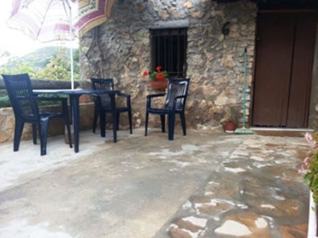 3 bedroom Finca/Country House for sale in Cortes de Pallás - € 60,000 (Ref: 8373516)