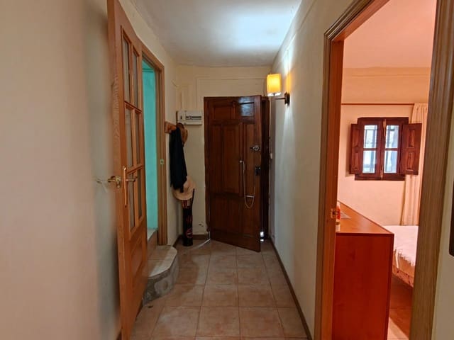 3 bedroom Finca/Country House for sale in Cortes de Pallás - € 50,000 (Ref: 8373516)