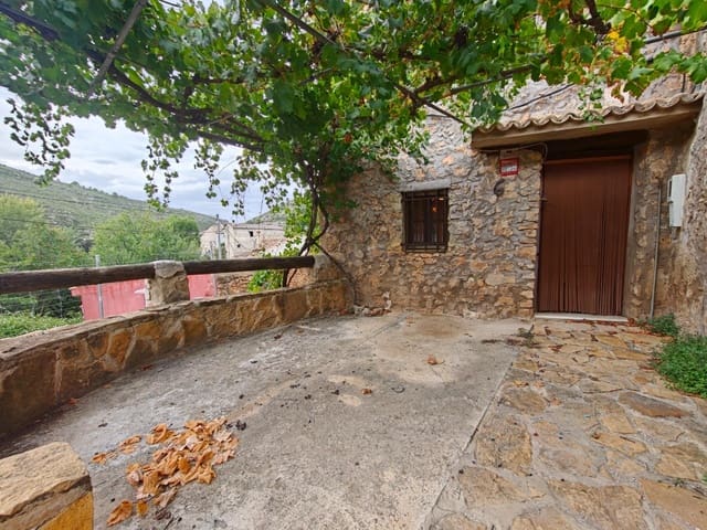 3 bedroom Finca/Country House for sale in Cortes de Pallás - € 50,000 (Ref: 8373516)