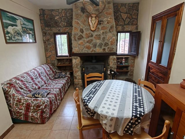 3 bedroom Finca/Country House for sale in Cortes de Pallás - € 50,000 (Ref: 8373516)