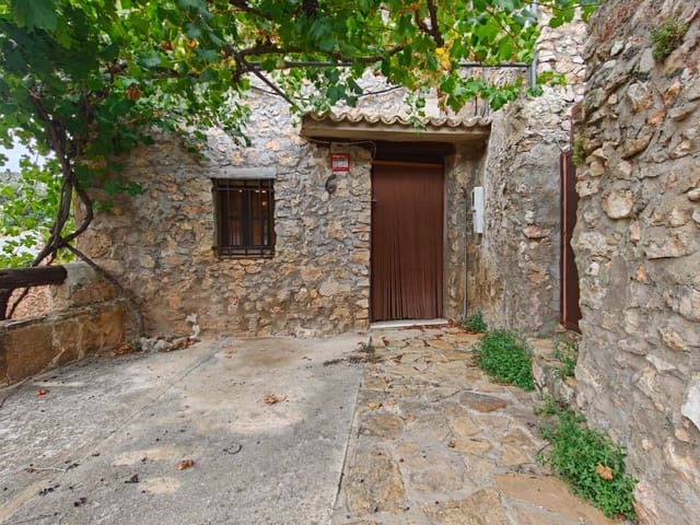 3 bedroom Finca/Country House for sale in Cortes de Pallás - € 50,000 (Ref: 8373516)