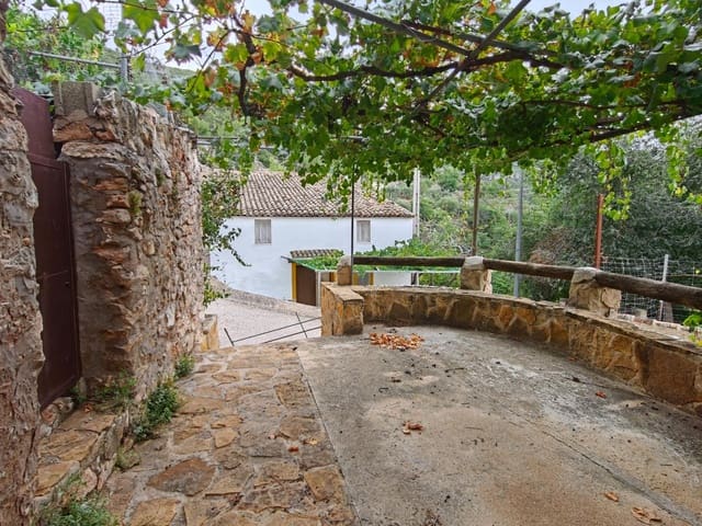 3 bedroom Finca/Country House for sale in Cortes de Pallás - € 50,000 (Ref: 8373516)