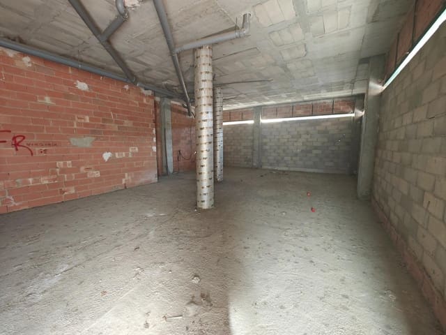 Commercial for sale in Buñol - € 135,000 (Ref: 8373517)