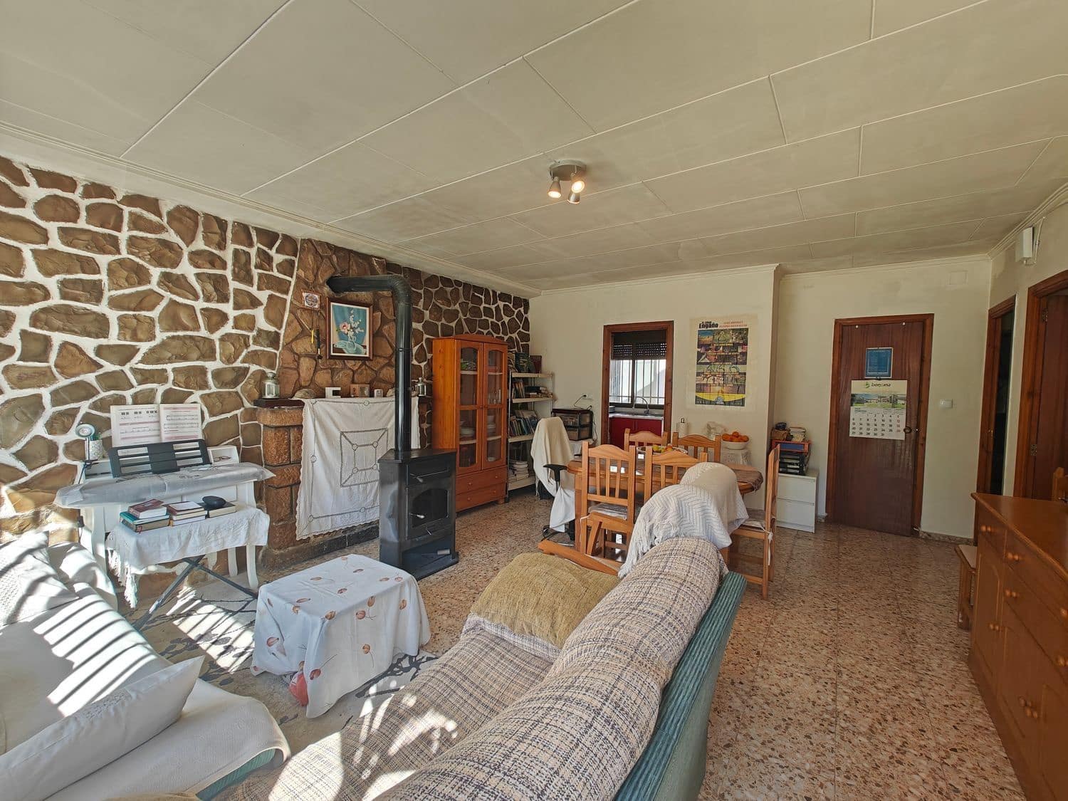 4 soveværelse Finca/Landehus til salg i Yatova - € 65.000 (Ref: 8383022)