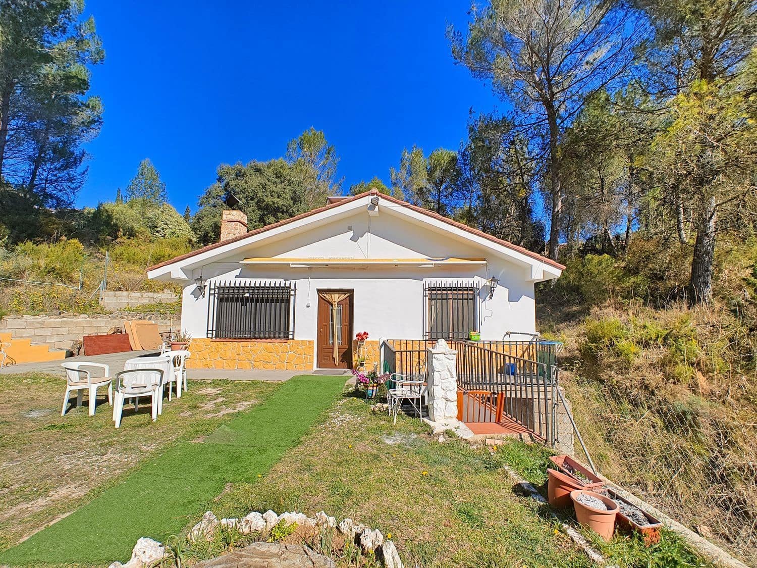 4 soveværelse Finca/Landehus til salg i Yatova - € 65.000 (Ref: 8383022)