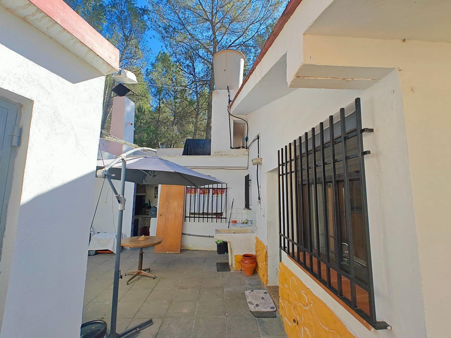 4 soveværelse Finca/Landehus til salg i Yatova - € 65.000 (Ref: 8383022)