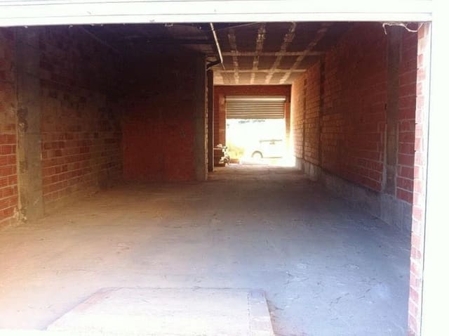 Commercieel te koop in Buñol - € 100.000 (Ref: 8396823)