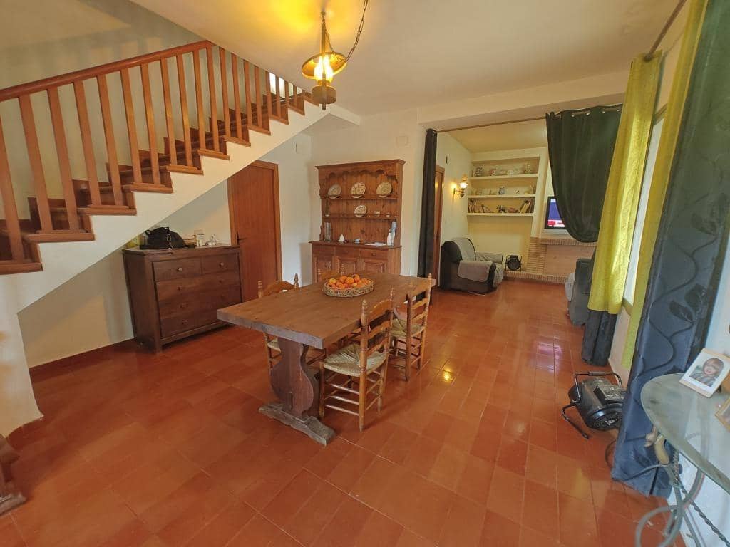 5 bedroom Villa for sale in Buñol € 140,000 (Ref 8403574)