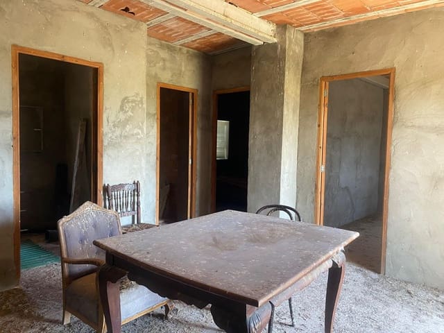 3 bedroom Finca/Country House for sale in Cortes de Pallás - € 40,000 (Ref: 8446034)