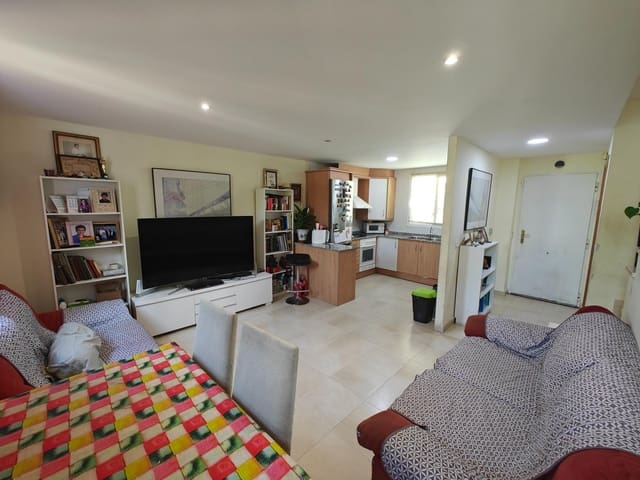 2 soveværelse Rækkehus til salg i Alborache med swimmingpool garage - € 135.000 (Ref: 8461819)