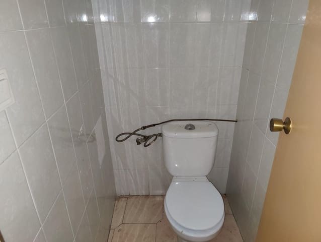 Commercieel te koop in Buñol - € 120.000 (Ref: 8514745)