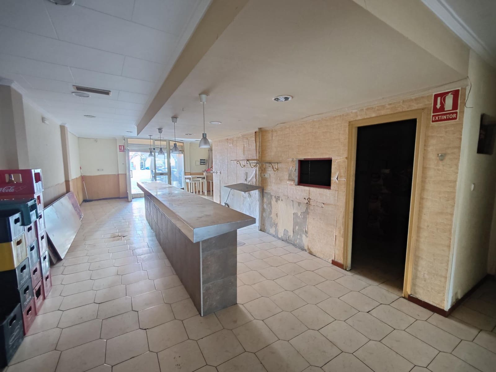 Erhverv til salg i Bunol - € 120.000 (Ref: 8514745)