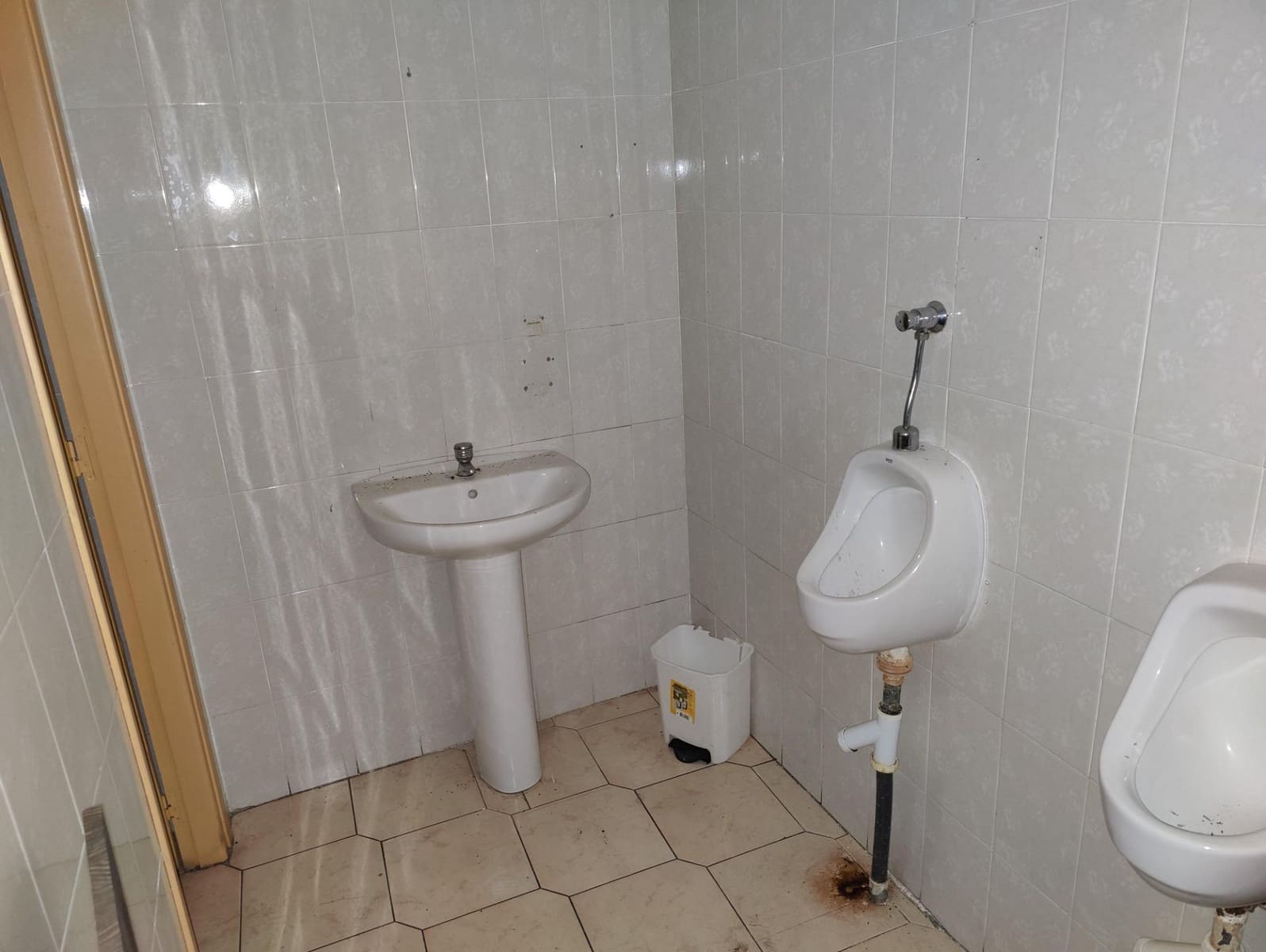 Erhverv til salg i Bunol - € 120.000 (Ref: 8514745)