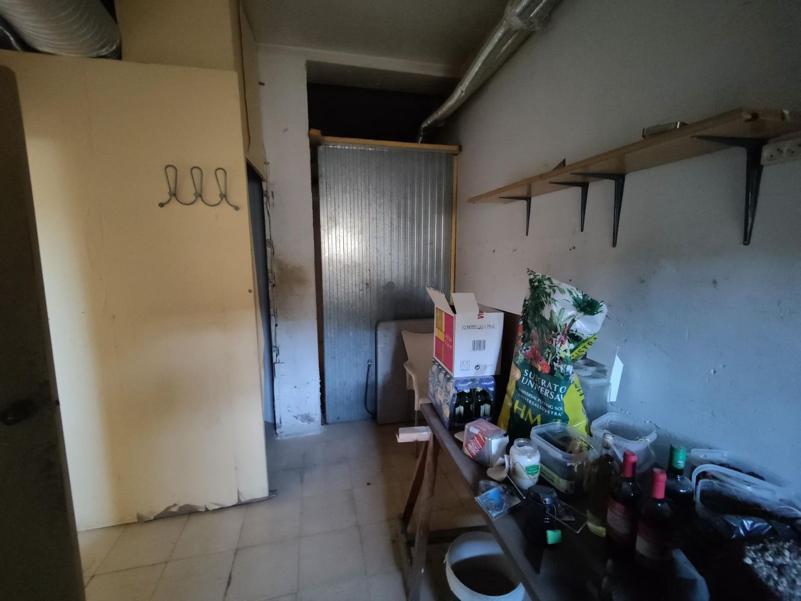 Erhverv til salg i Bunol - € 120.000 (Ref: 8514745)