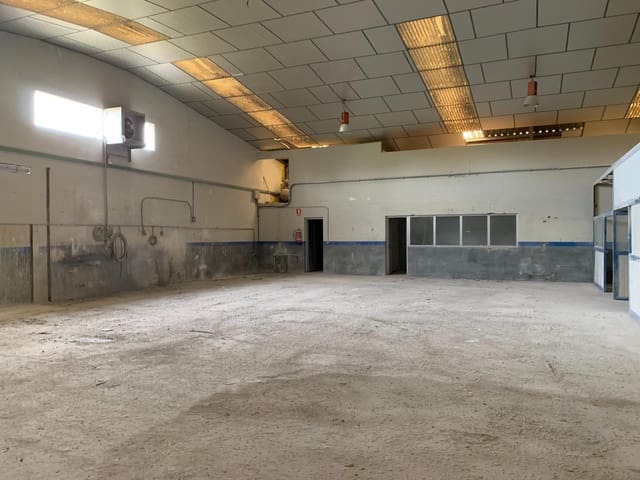 Business for sale in Buñol - € 350,000 (Ref: 8519099)